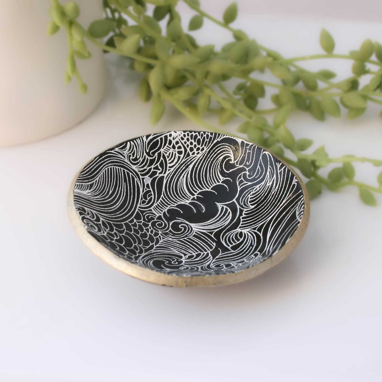 Small Trinket Dish or Ring Holder in Black & White | Wave Design